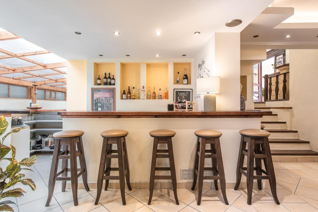 Hotel Yria