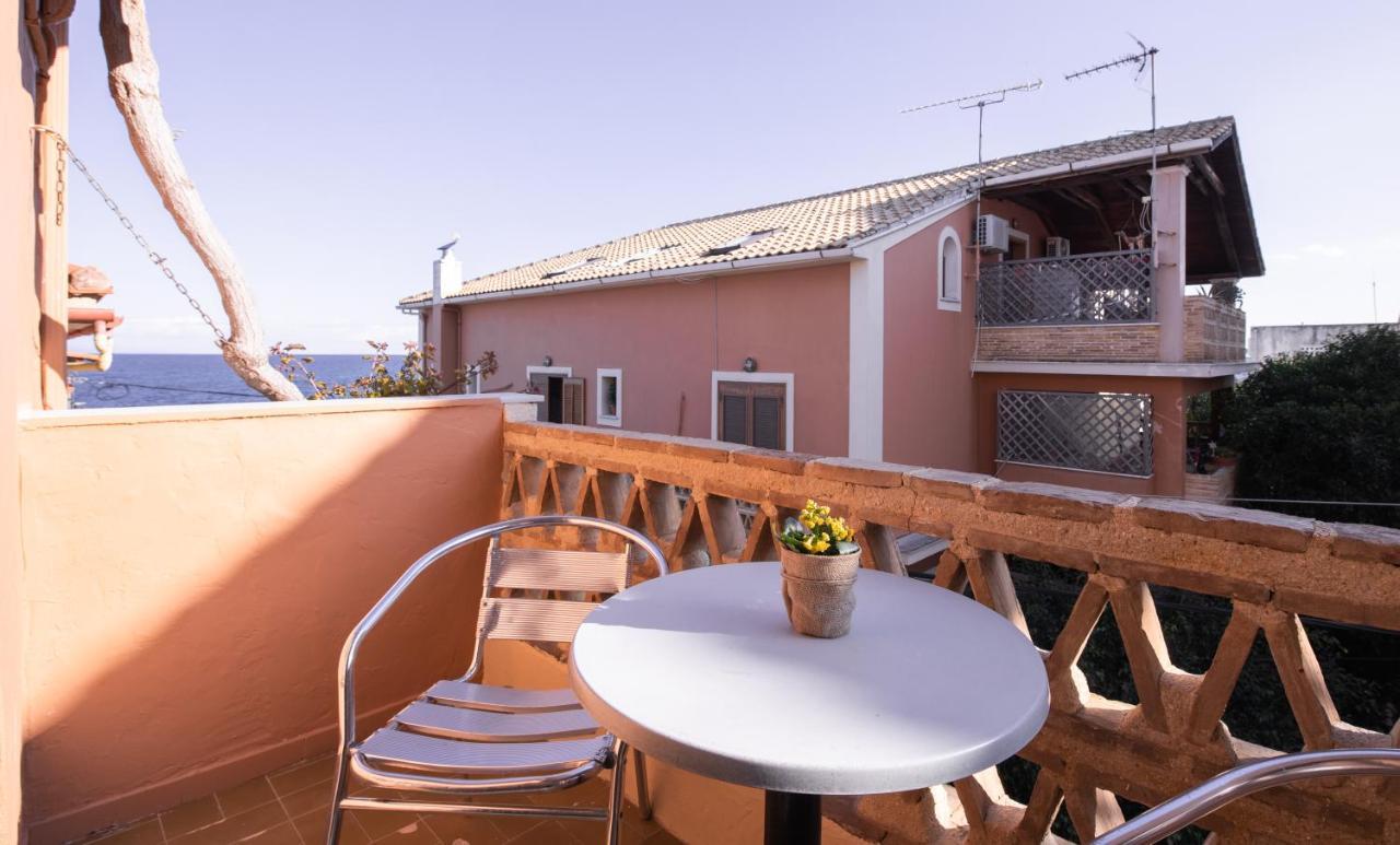 Hotel Yria