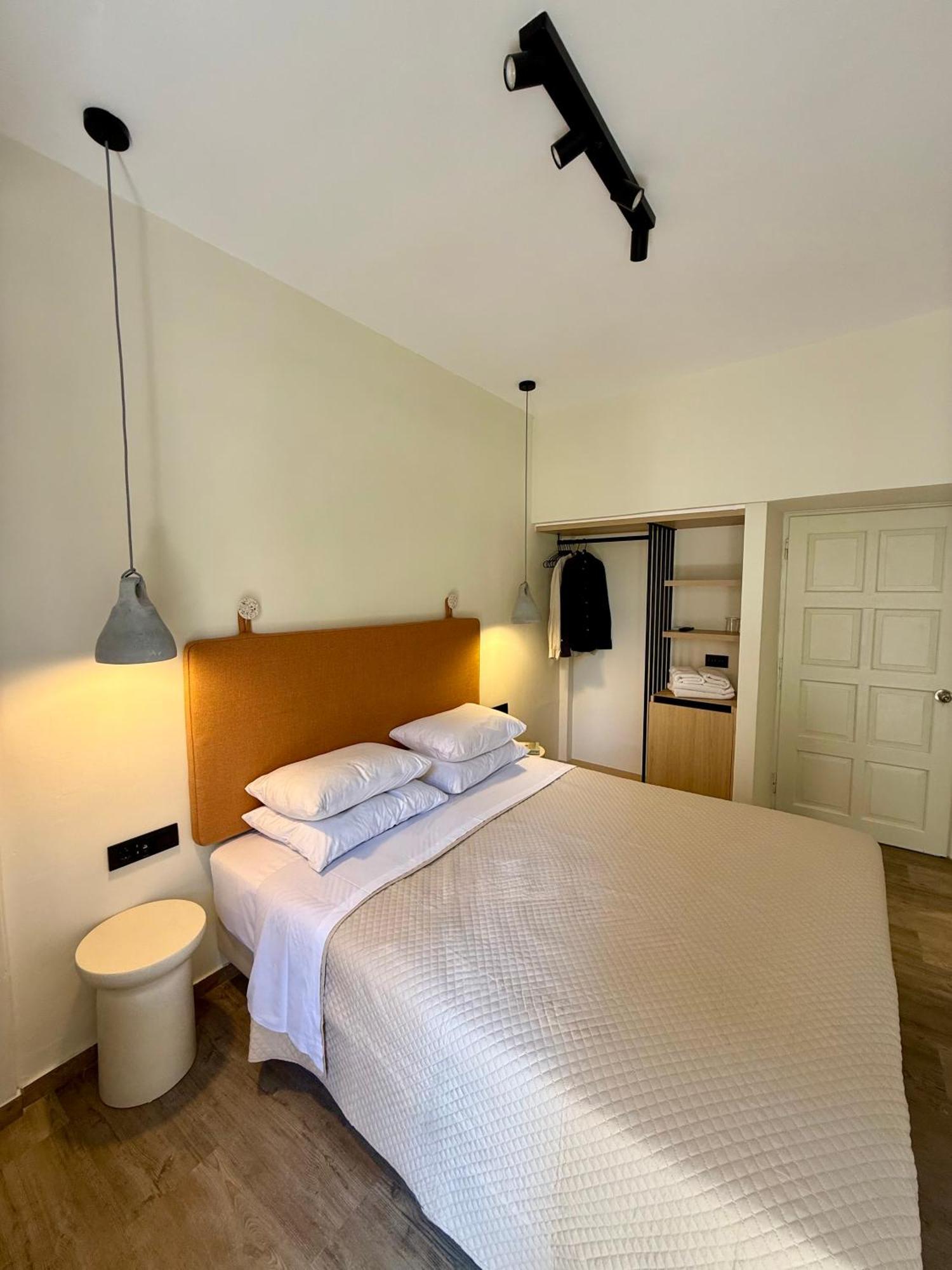 Hotel Yria
